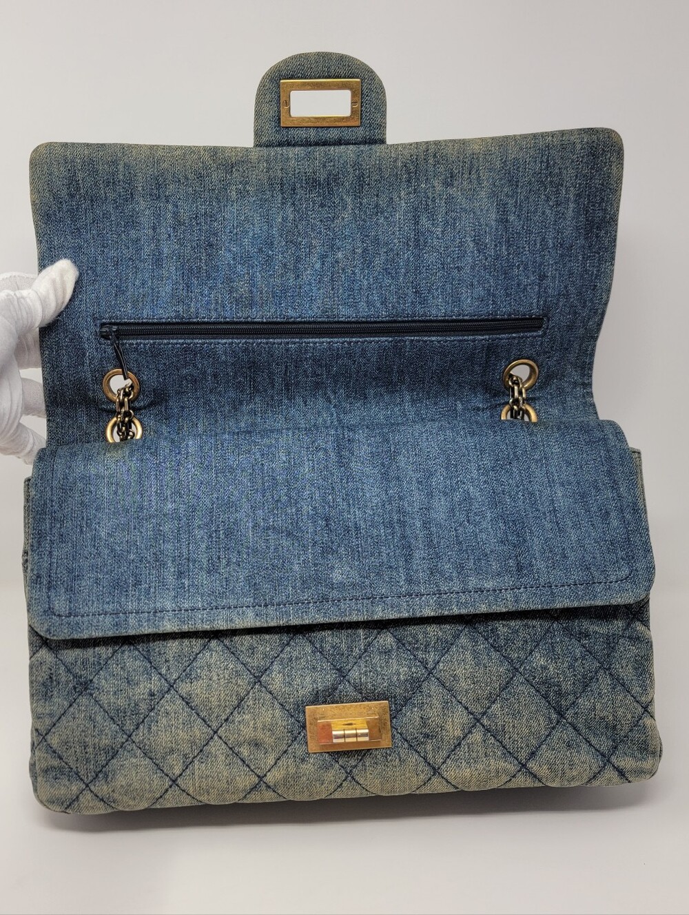 CHANEL Maxi Quilted Denim 2.55 Reissue 227 Double Flap Bag - Picture 3 of 13